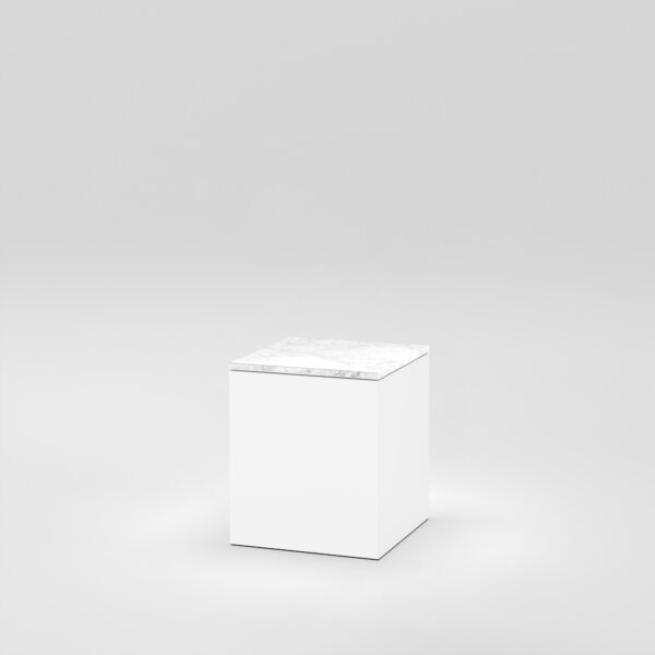 Cube 8 / 18″ x 18″ x H20″ / Bianco Carrara